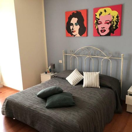 Irides Rooms A Un Passo Dai Parchi Divertimento Lazise Bagian luar foto