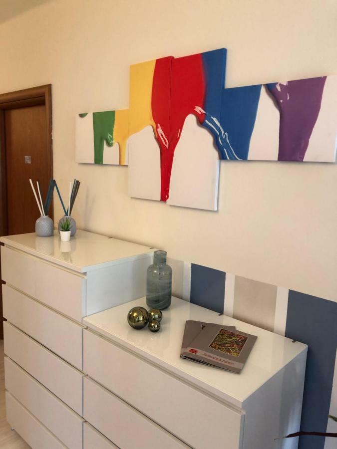 Irides Rooms A Un Passo Dai Parchi Divertimento Lazise Bagian luar foto