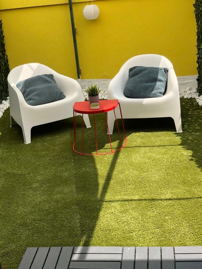 Irides Rooms A Un Passo Dai Parchi Divertimento Lazise Bagian luar foto